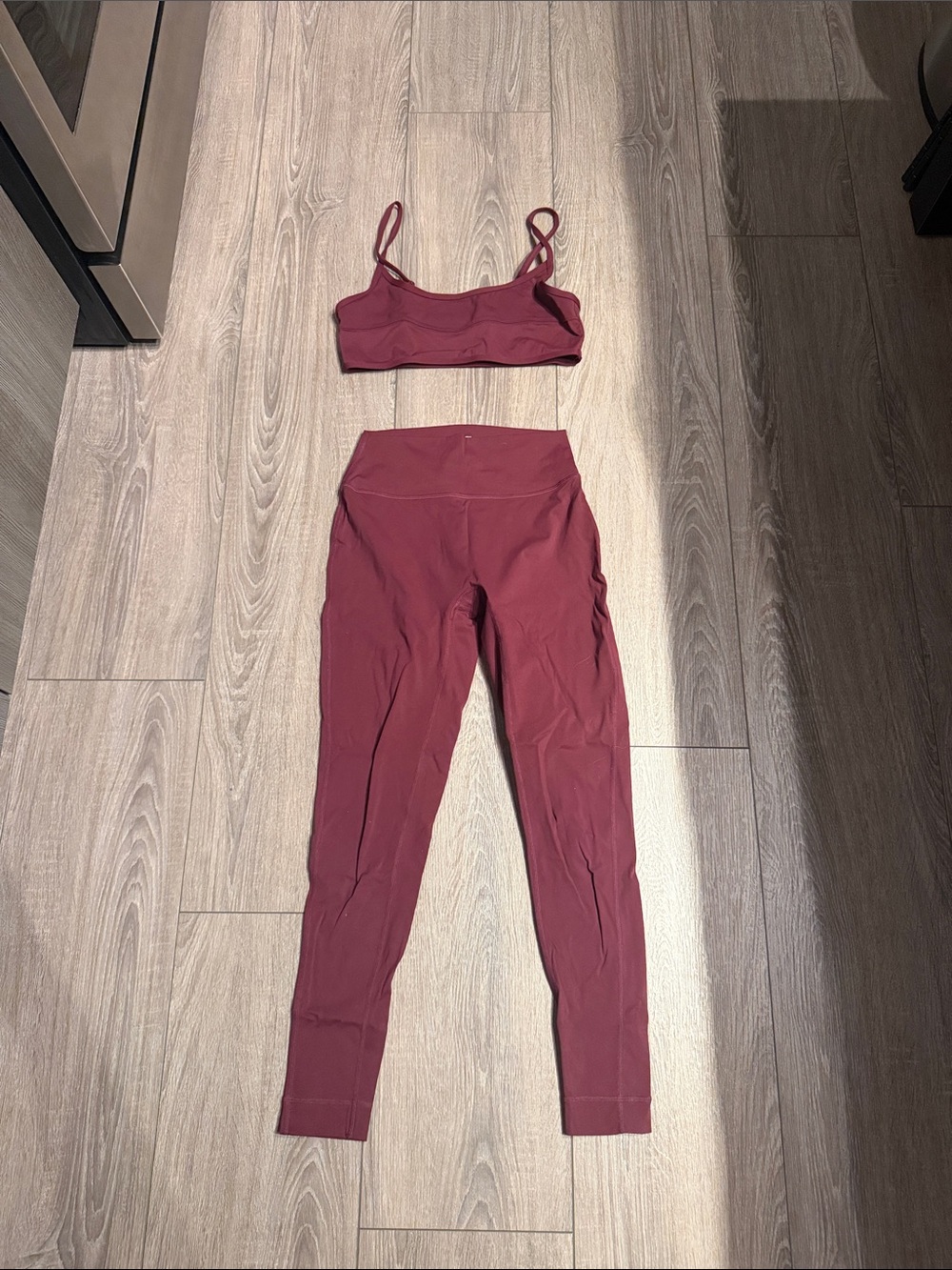 SET Active 2 Piece Workout Set Burgundy Sports Bra Leggings M